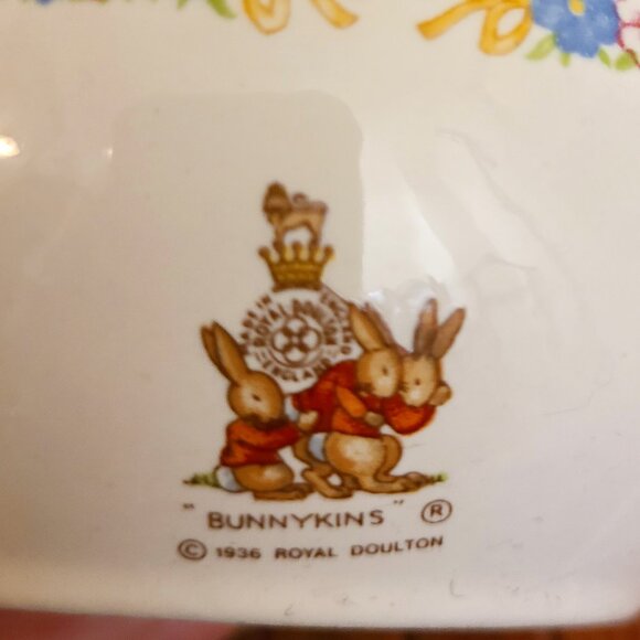 Vintage Royal Doulton Bunnykins Ceramic Piggy Bank Celebrate Your Christ… - Picture 3 of 7
